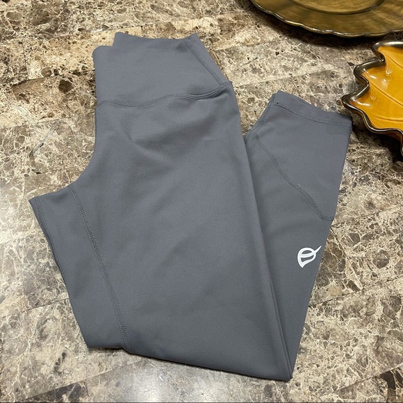 P’tula Alainah grey leggings SZ medium. - Picture 3 of 7
